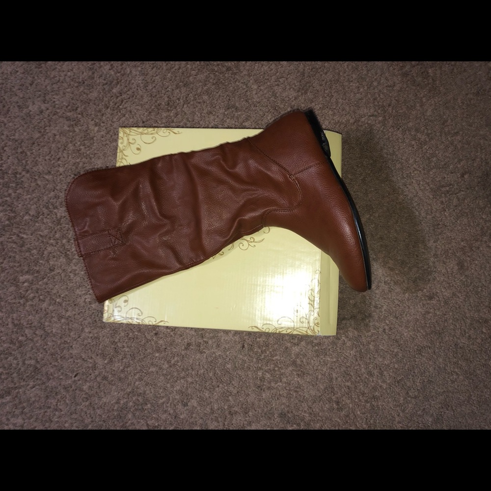 Brown boots